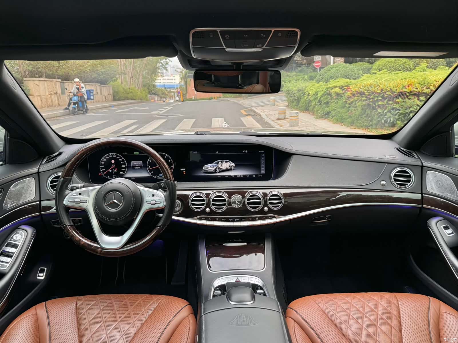 Maybach S-Class, 2020 8