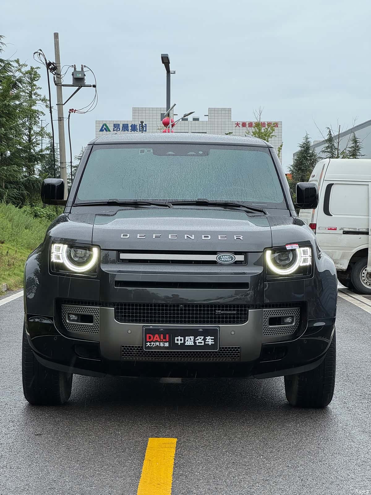 Land Rover Defender, 2023 2