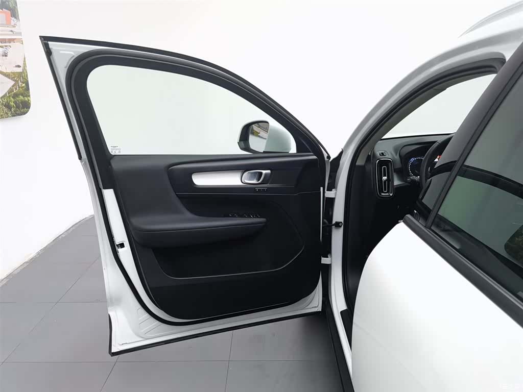 Volvo XC40, 2019 8