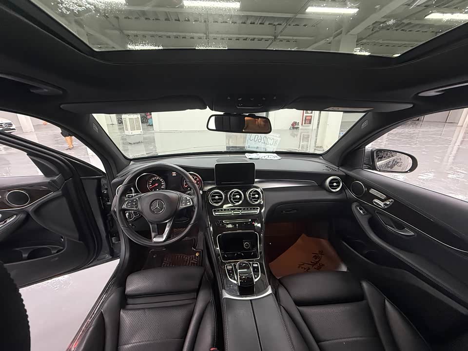 Mercedes-Benz GLC Mercedes-Benz GLC