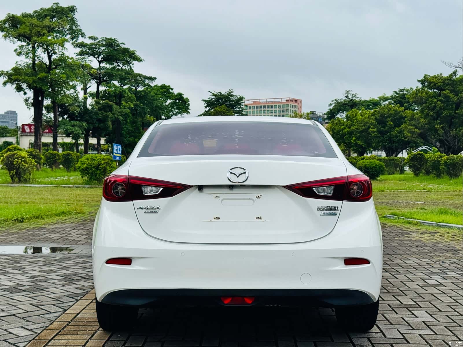 Mazda Mazda3, 2018 23