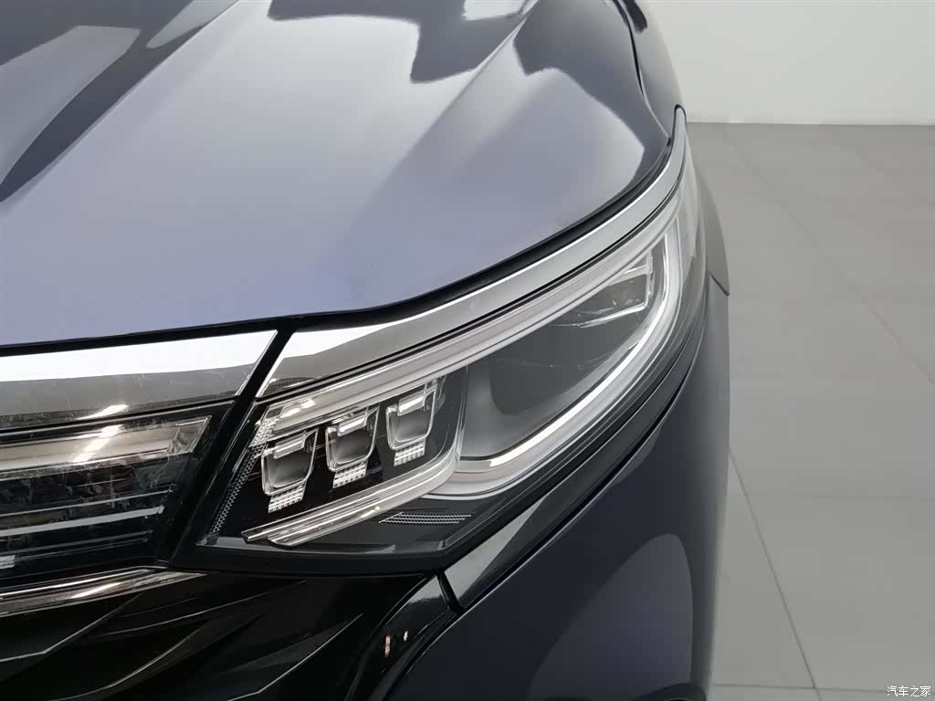 Roewe iMAX8, 2020 7