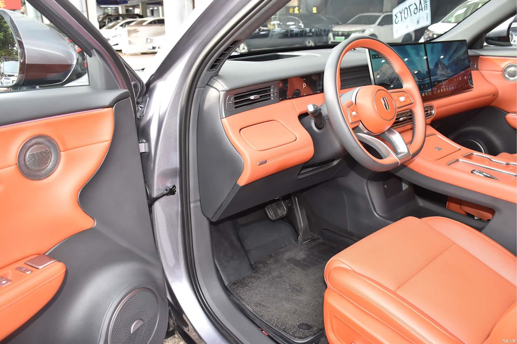 Hongqi HS6, 2025 6