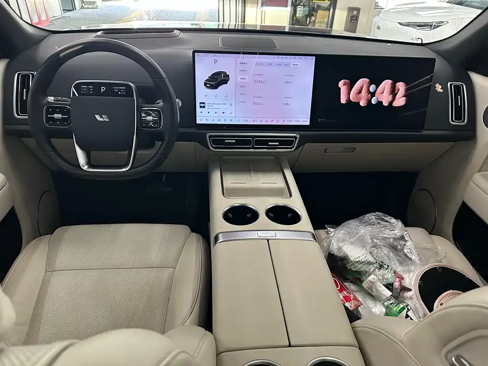 Li Auto Ideal L8