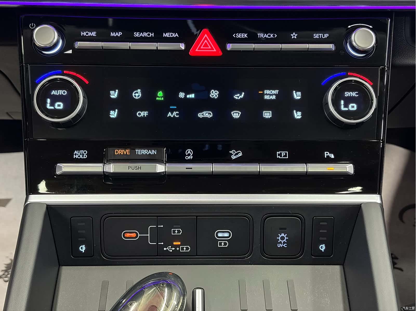 Hyundai Santa Fe, 2024 11