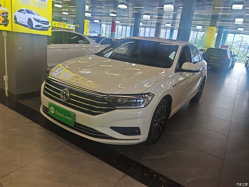 Volkswagen Sagitar