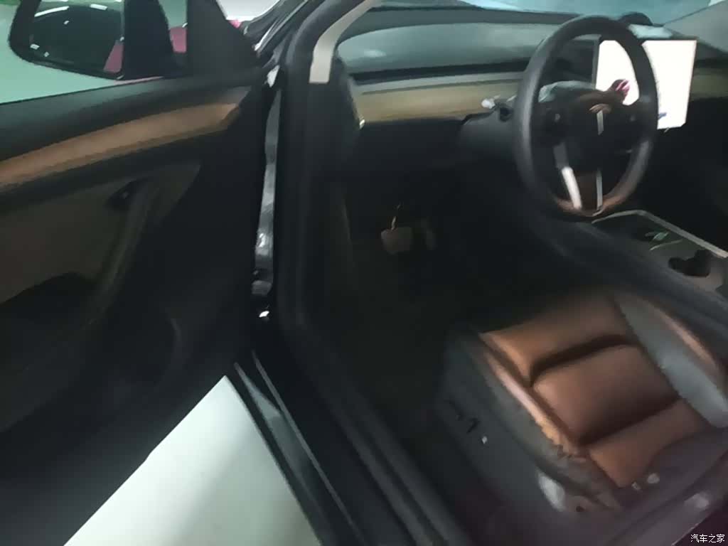 Tesla Model Y, 2021 16
