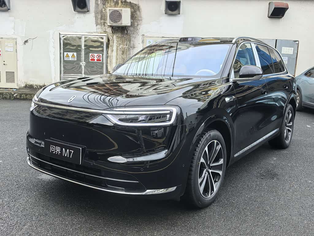 AITO M7