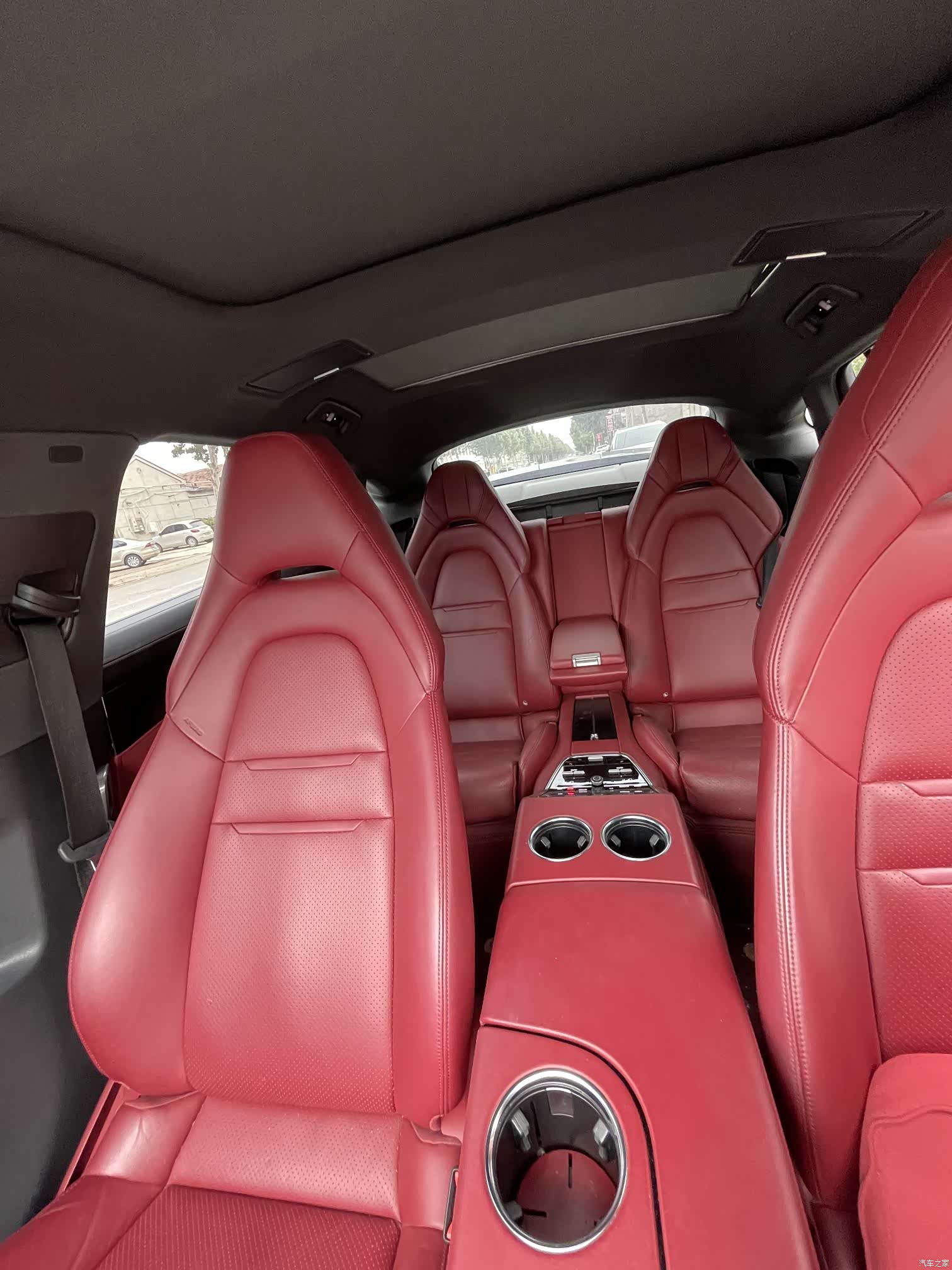 Porsche Panamera, 2022 9