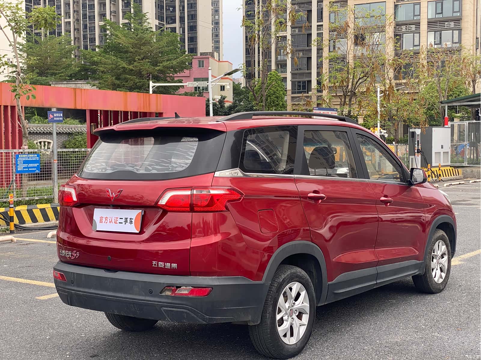 Wuling Hongguang, 2018 все фото