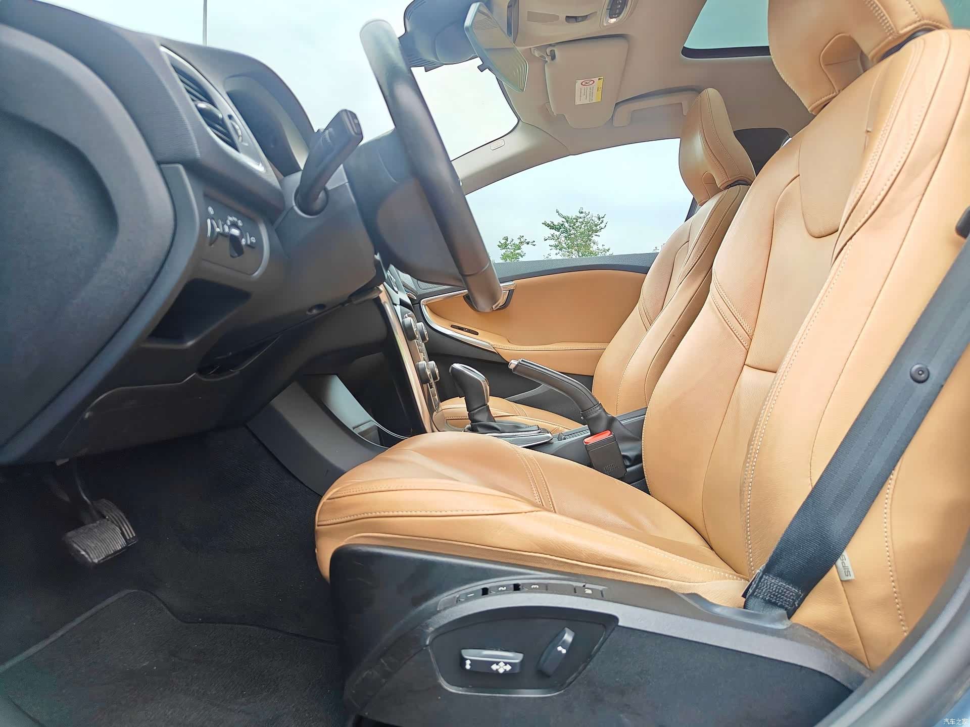 Volvo V40, 2017 14