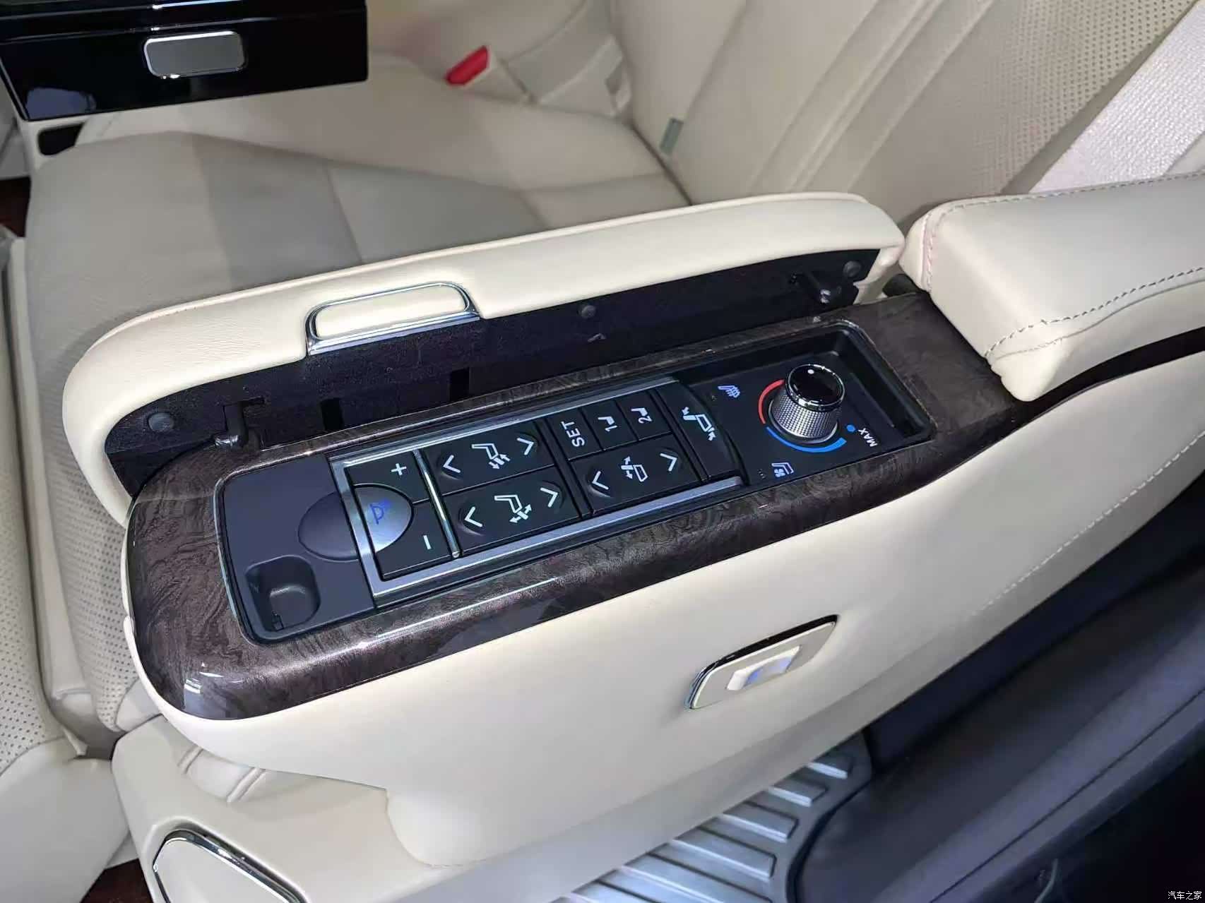 Toyota Alphard, 2019 18