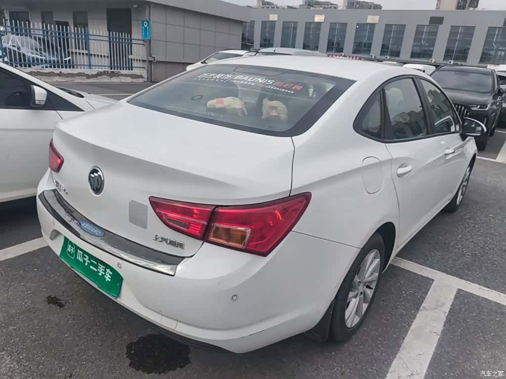 Buick Verano, 2018 7