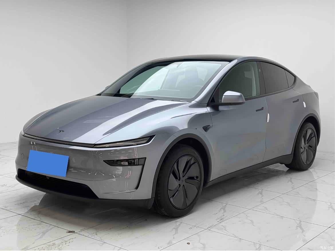 Tesla Model Y, 2025 1