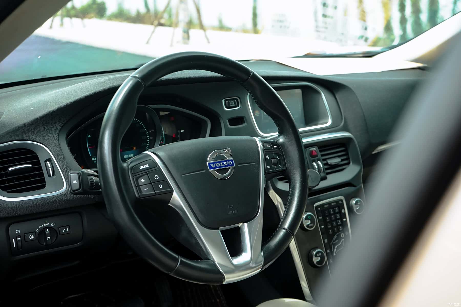 Volvo V40, 2016 7