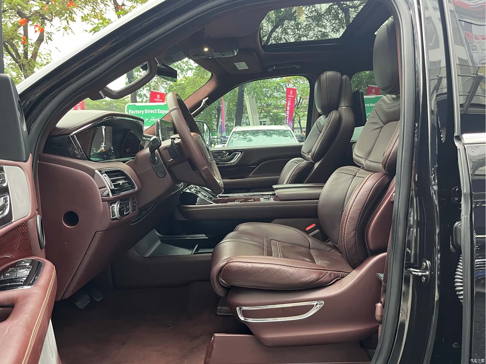 Lincoln Navigator, 2021 10
