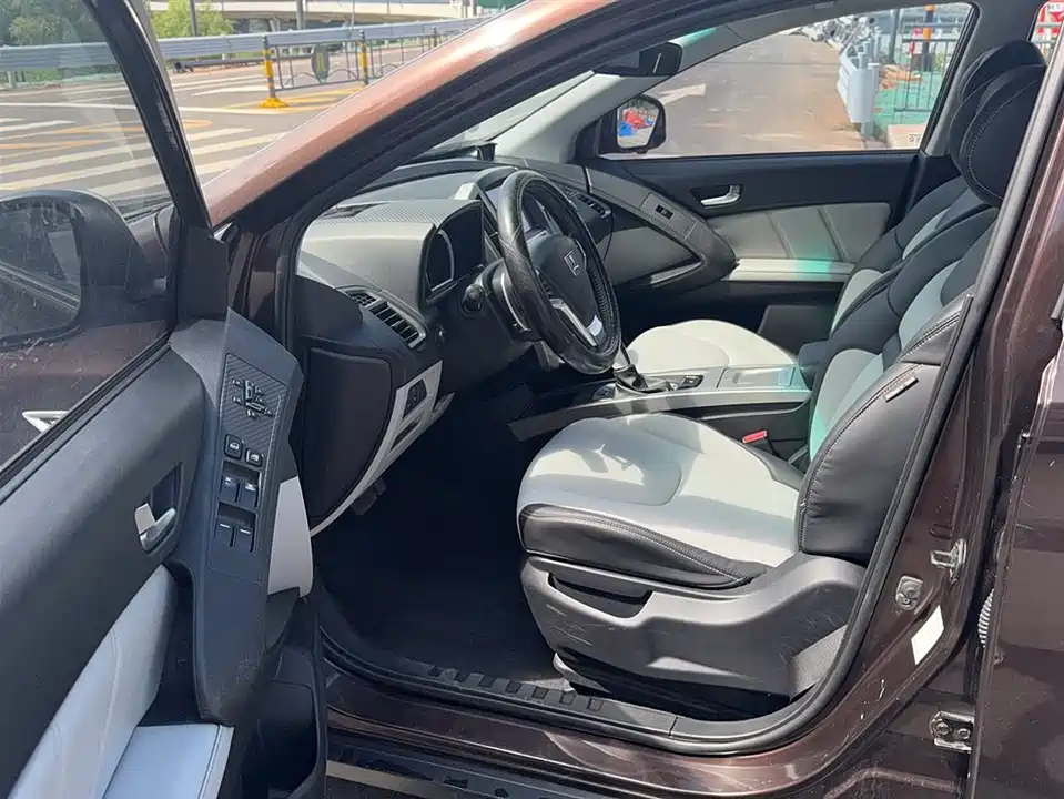 Luxgen Excellent 6 SUV