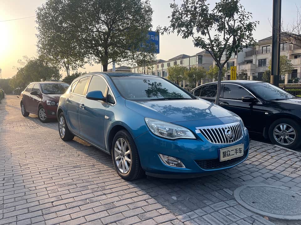 Buick Yinglang