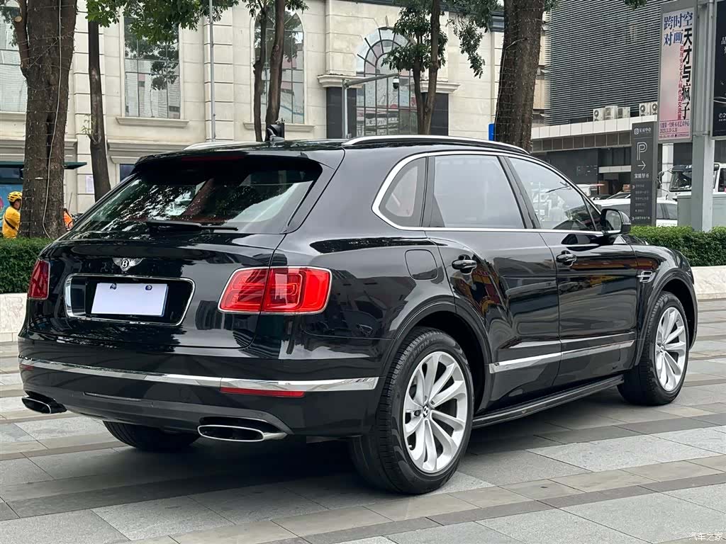 Bentley Bentayga, 2018 4
