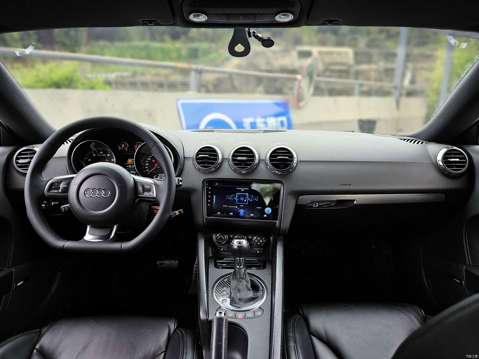 Audi TT, 2009 4
