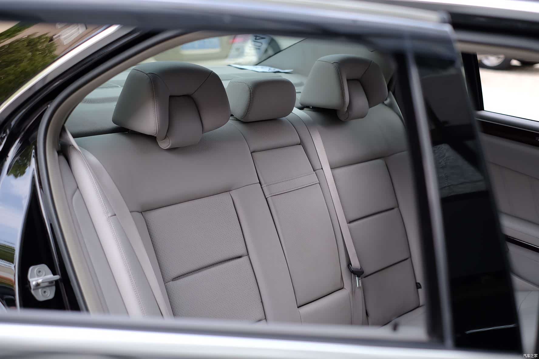 Mercedes-Benz E-Class, 2012 58