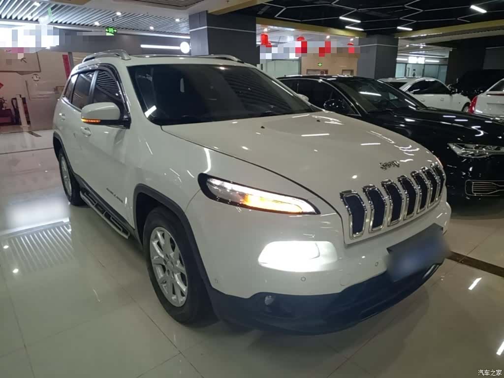 Jeep Cherokee, 2017 4