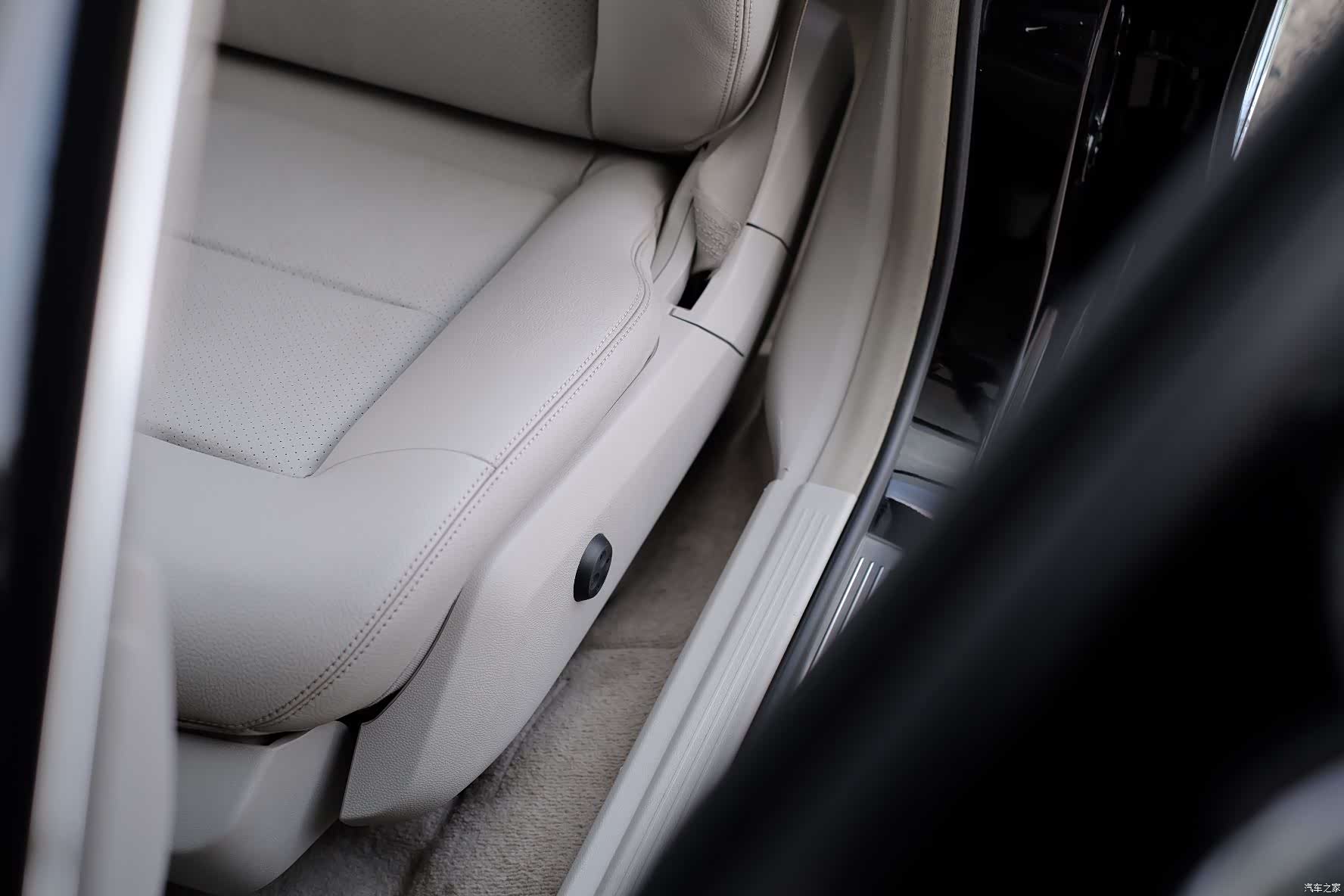 Mercedes-Benz E-Class, 2012 45