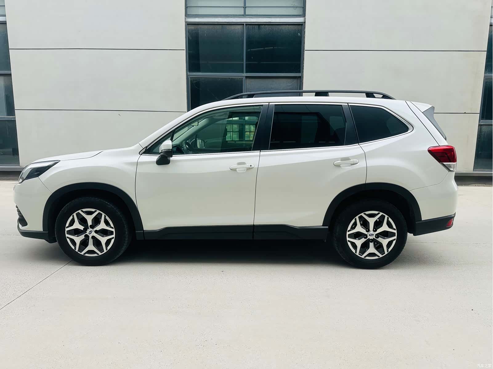 Subaru Forester, 2022 все фото