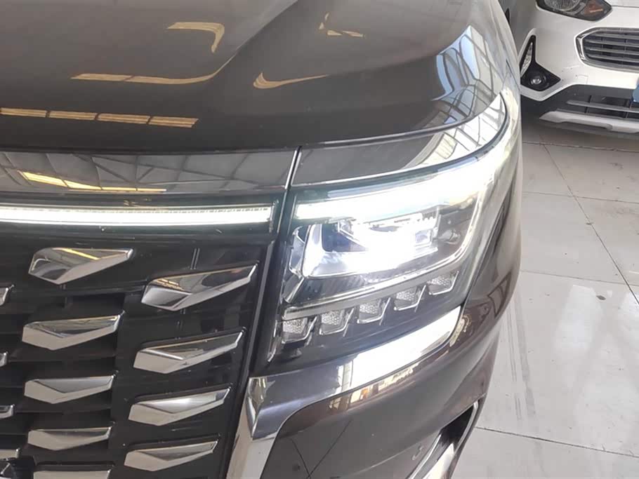 JAC Refine Ruifeng RF8 PHEV