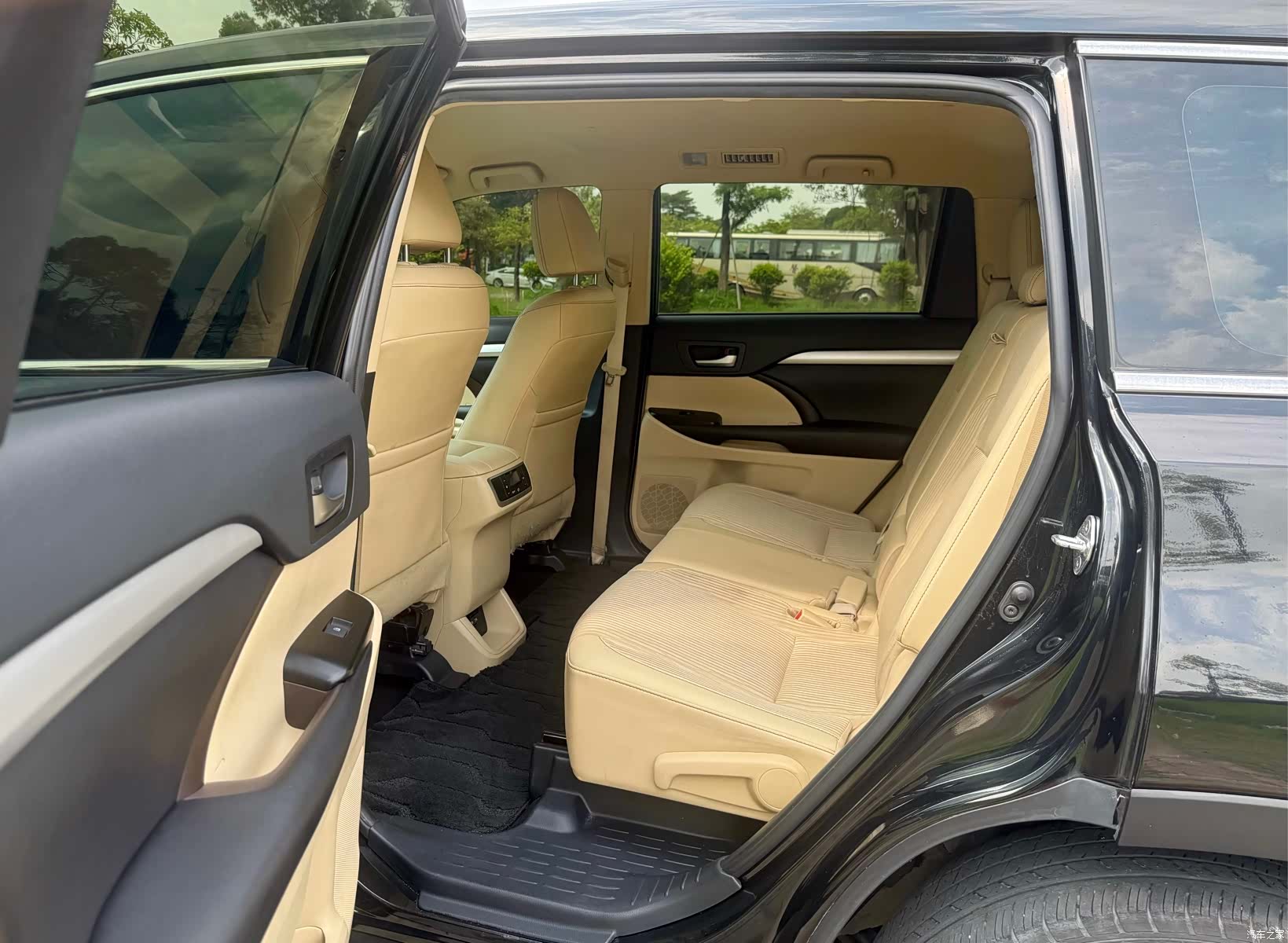 Toyota Highlander, 2021 все фото