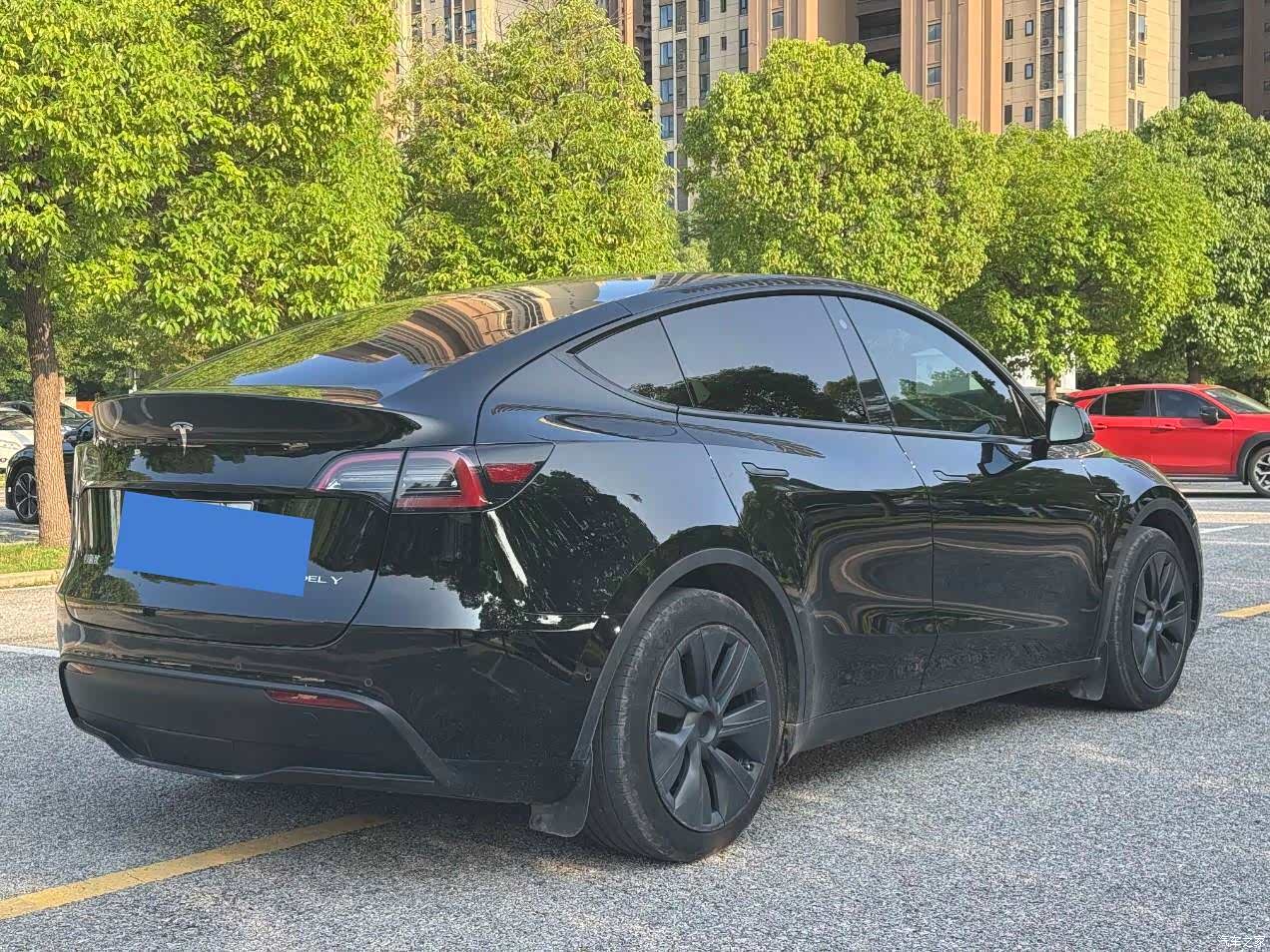 Tesla Model Y, 2023 15
