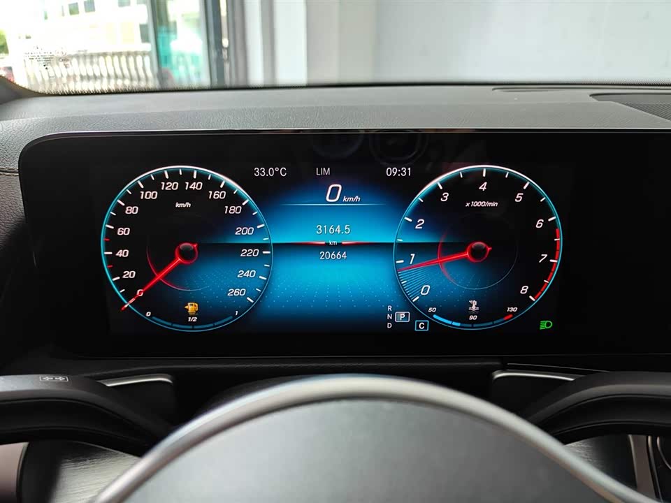 Mercedes-Benz GLB Mercedes-Benz GLB