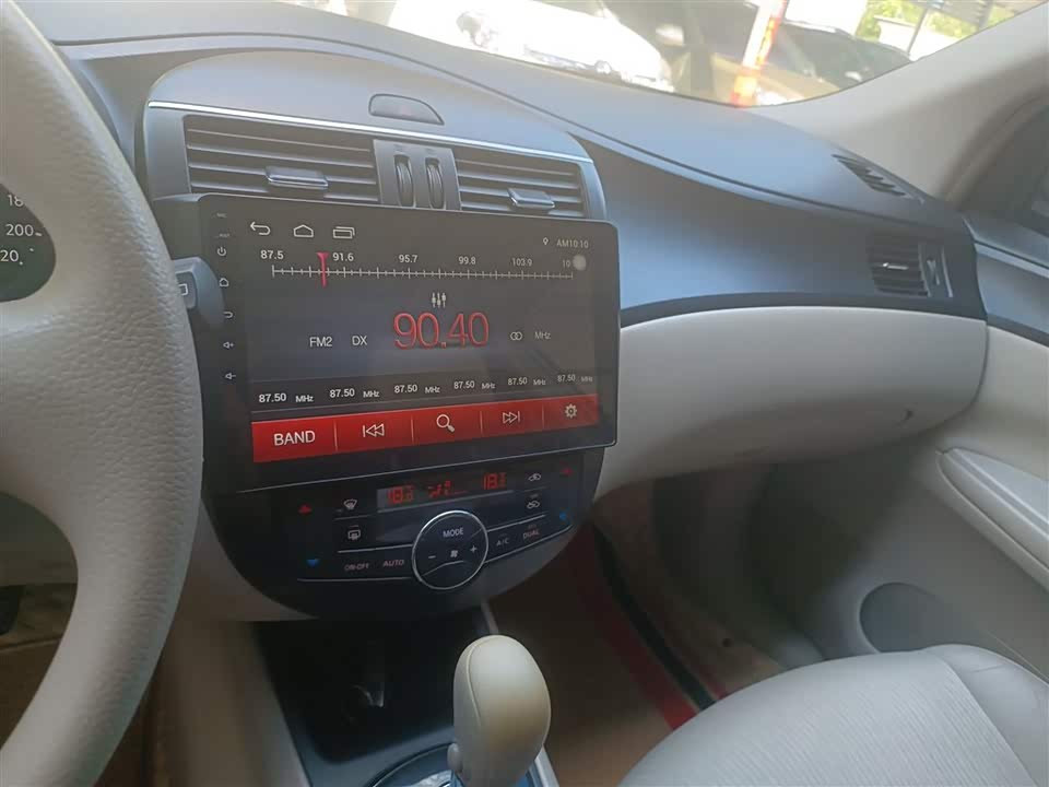 Nissan TIIDA Nissan TIIDA