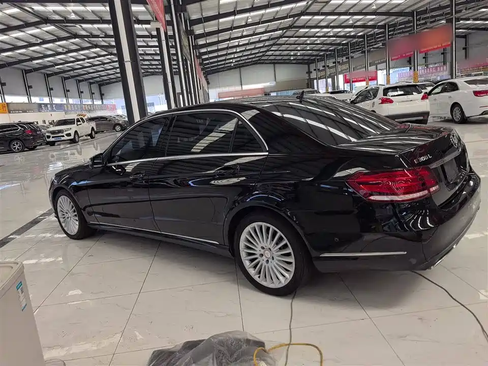 Mercedes-Benz E-class Mercedes-Benz E-class