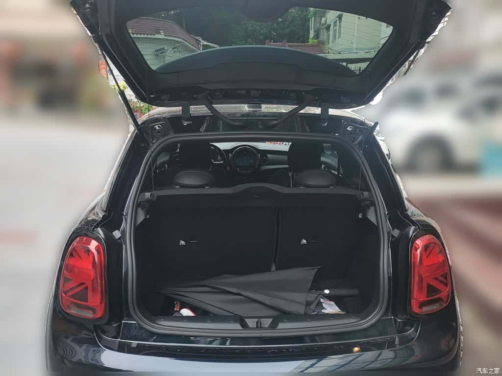 Mini Cooper, 2024 16