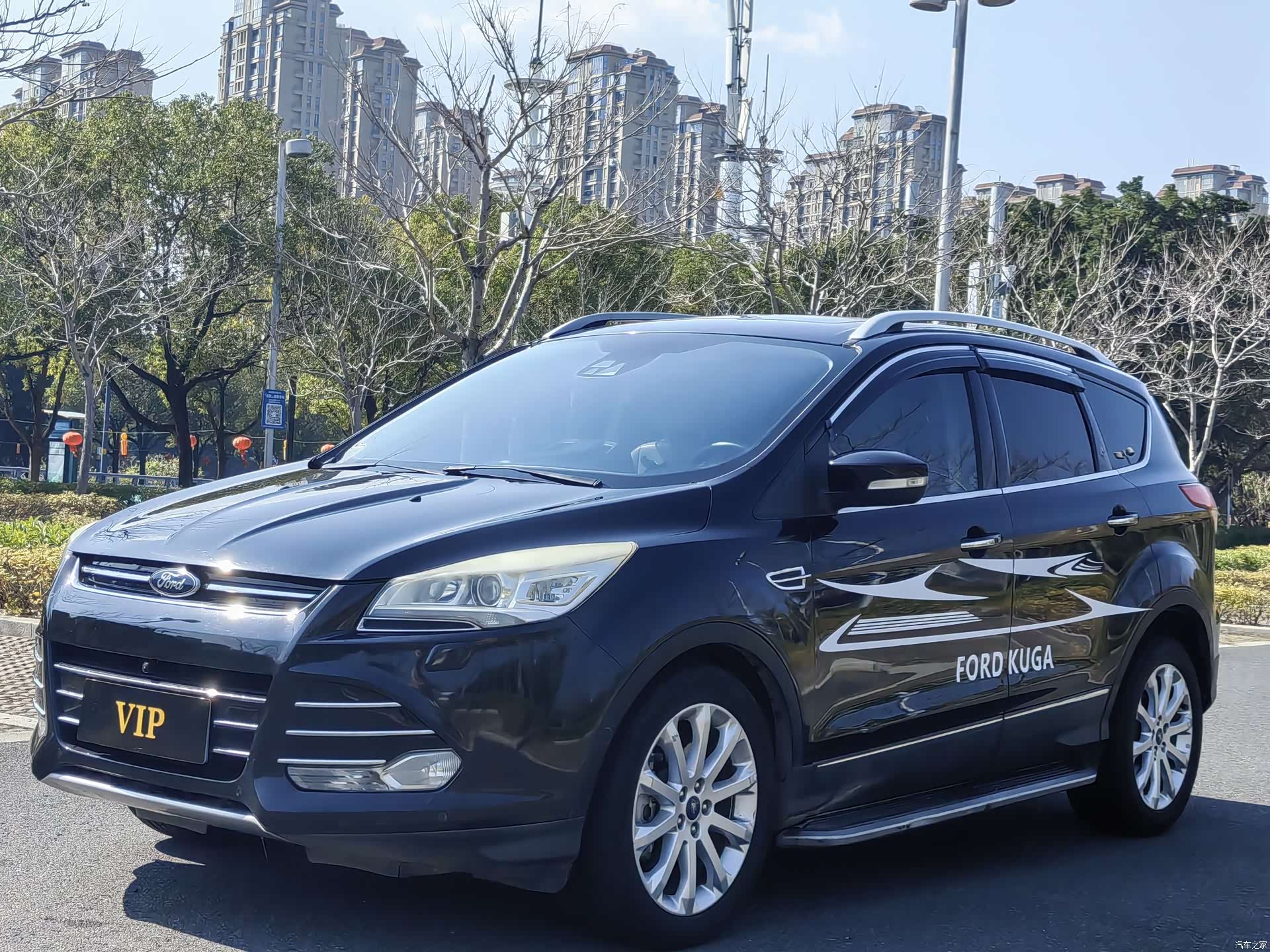 Ford Kuga, 2013 1