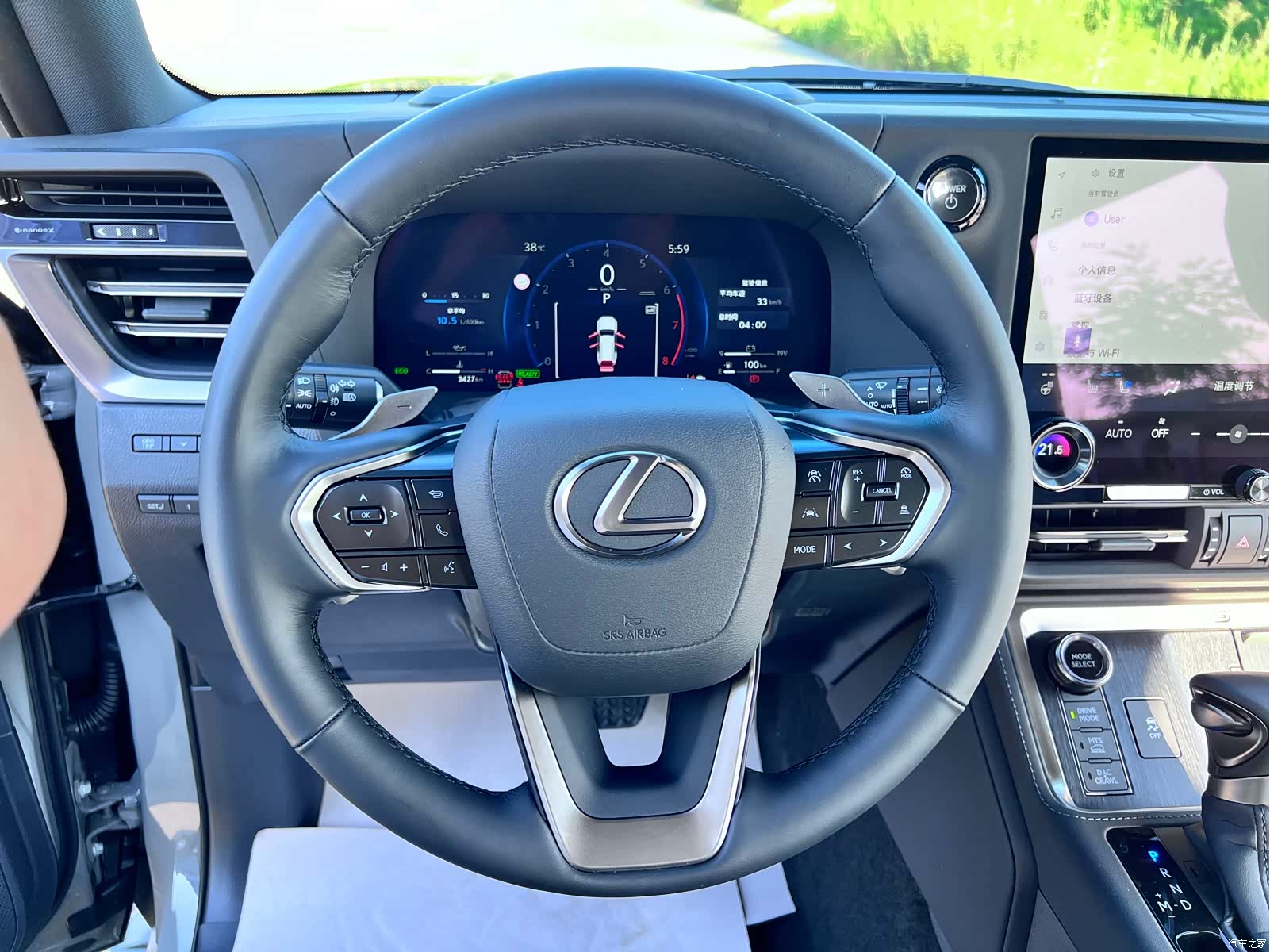 Lexus GX, 2025 12
