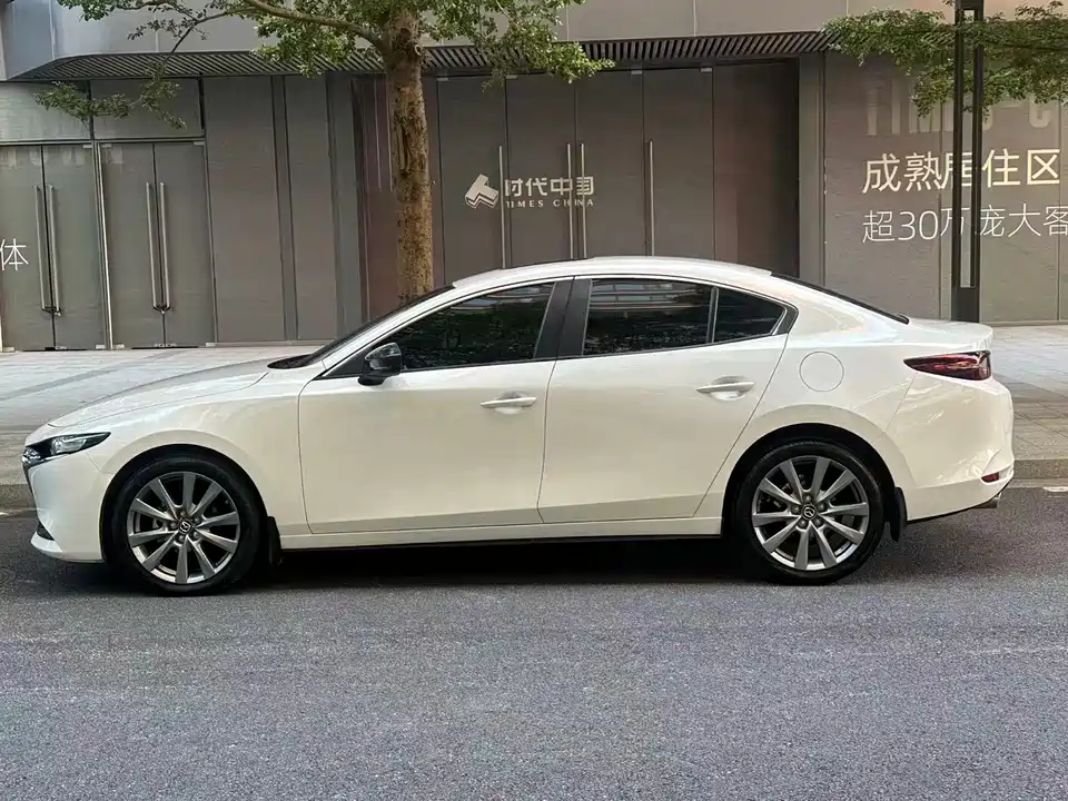 Mazda 3 Angkesaila