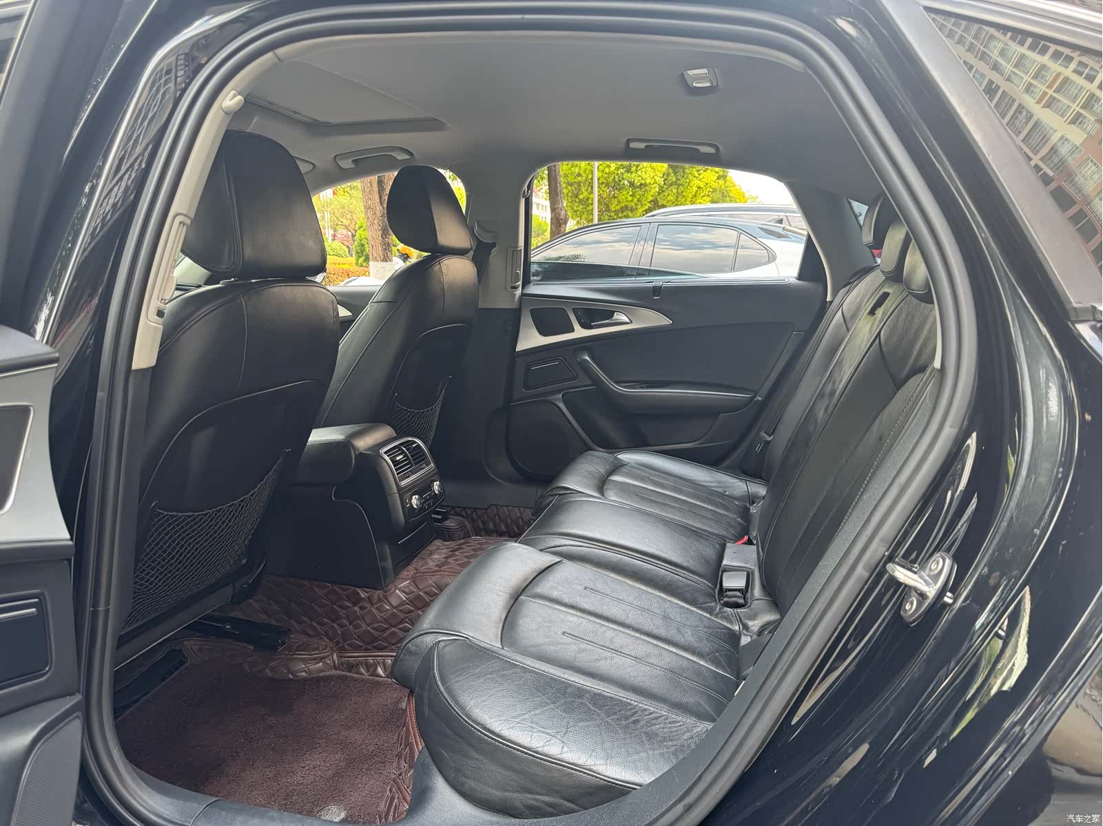 Audi A6L, 2015 все фото