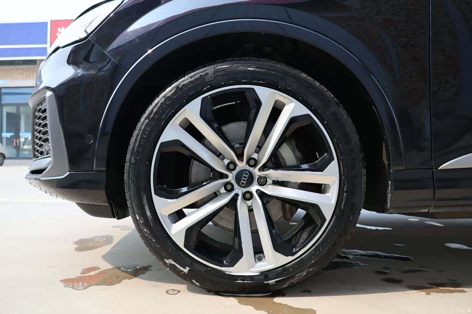Audi Q7, 2021 4