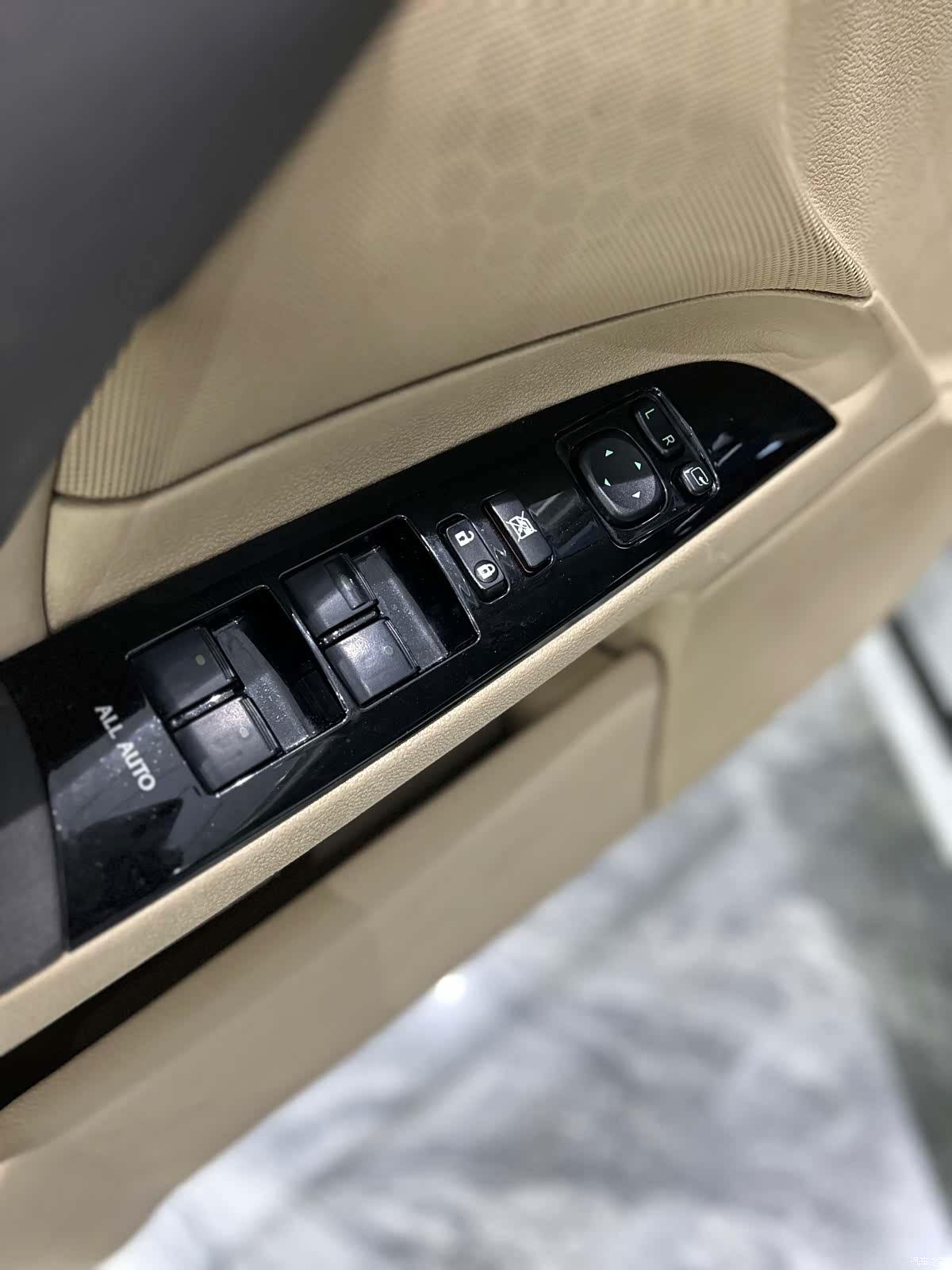 Lexus IS, 2012 23