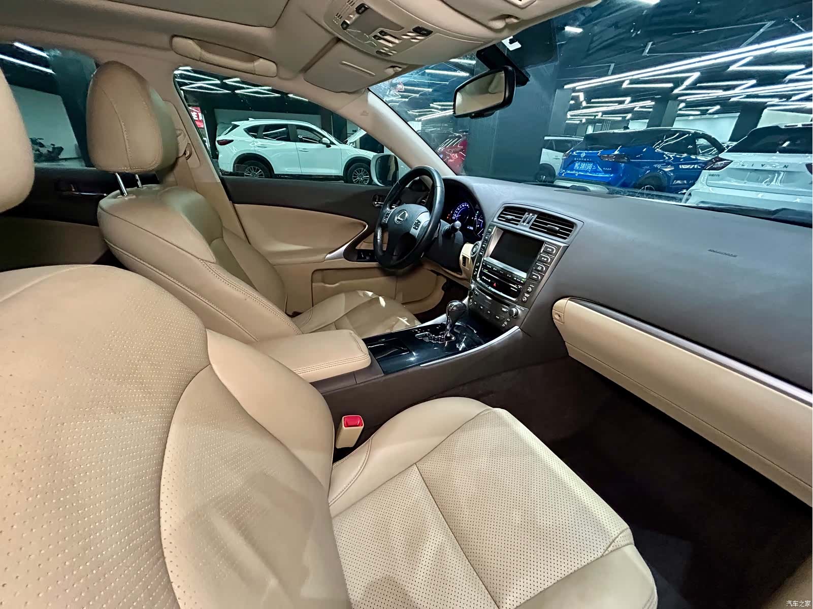 Lexus IS, 2012 32