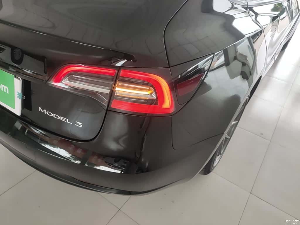 Tesla Model 3, 2022 24