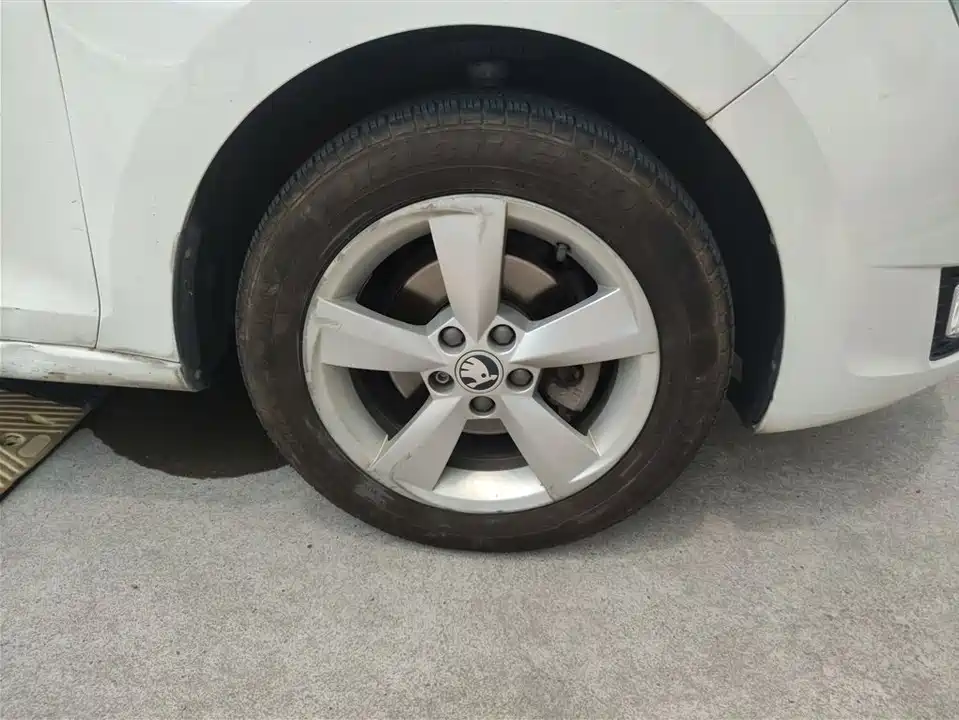 Skoda Xindong