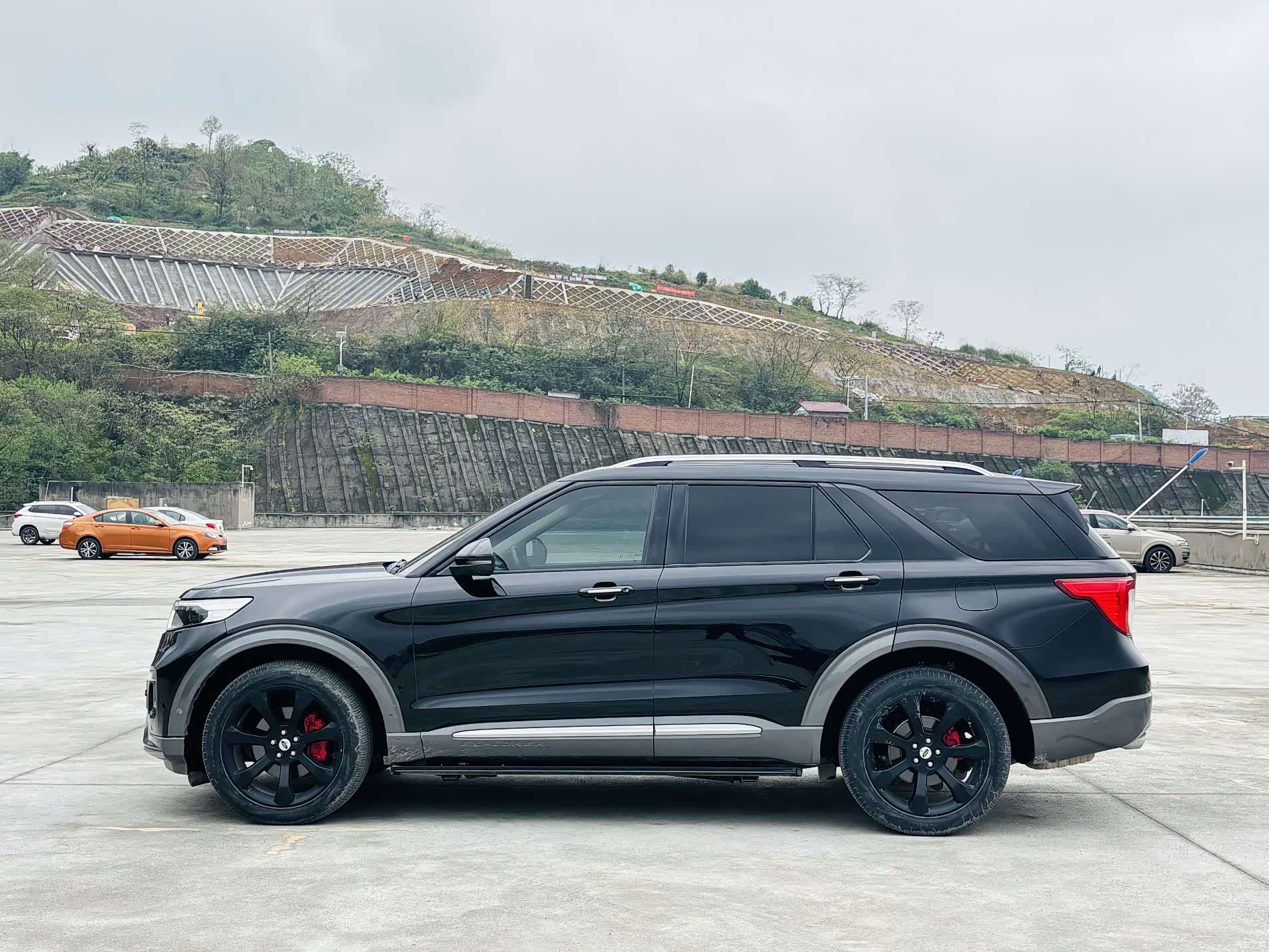 Ford Explorer, 2021 4