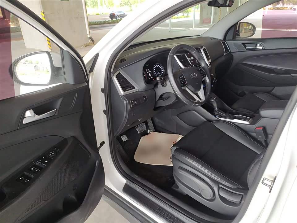 Hyundai Tucson Hyundai Tucson