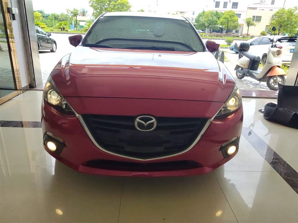 Mazda 3 Angkesaila