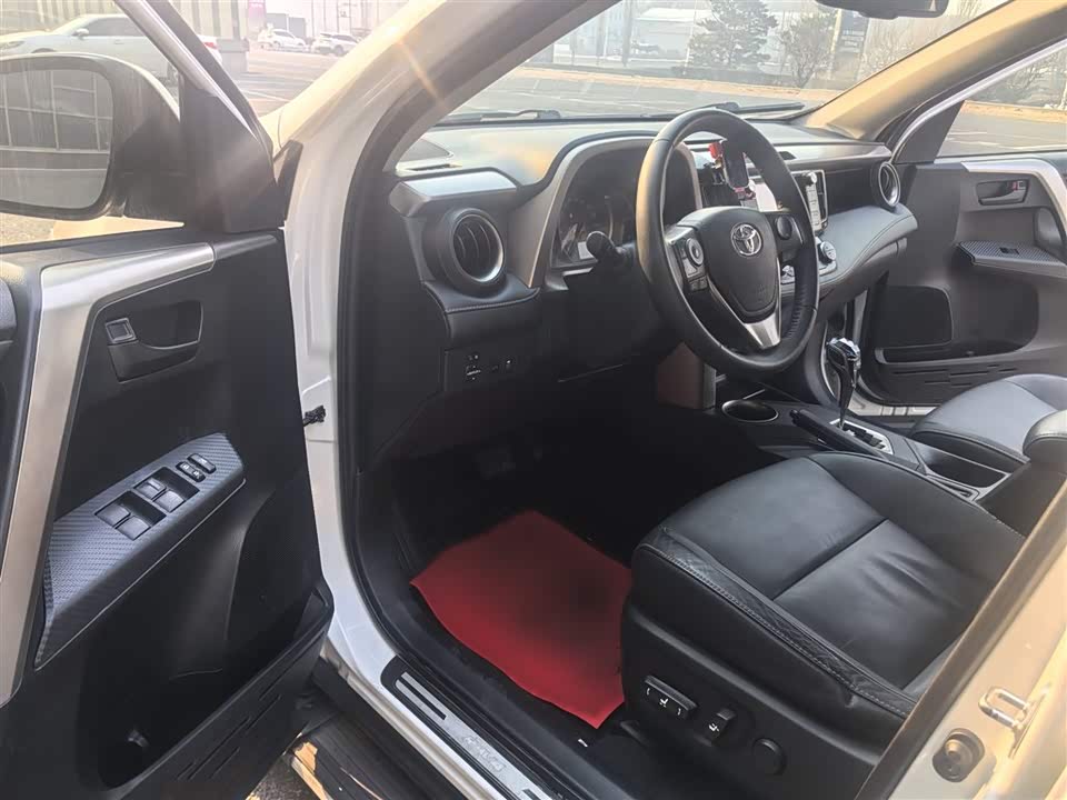 Toyota RAV4 Rongfang