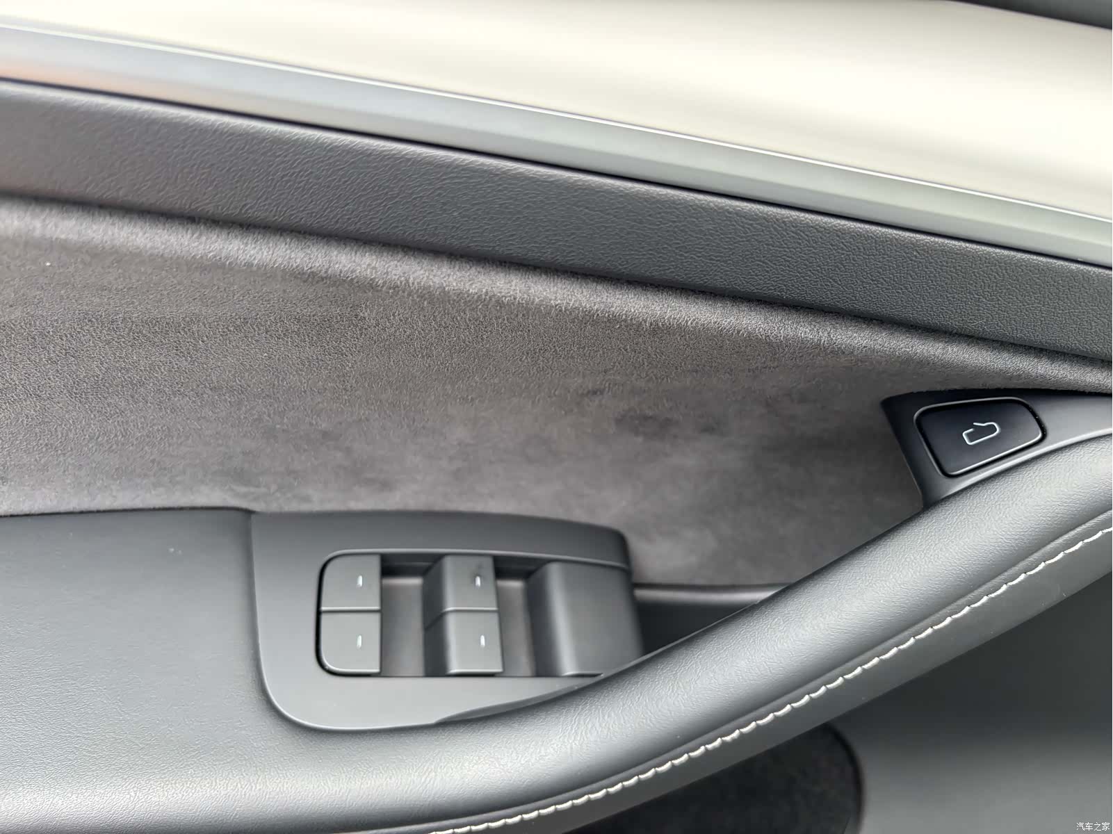 Tesla Model Y, 2023 16