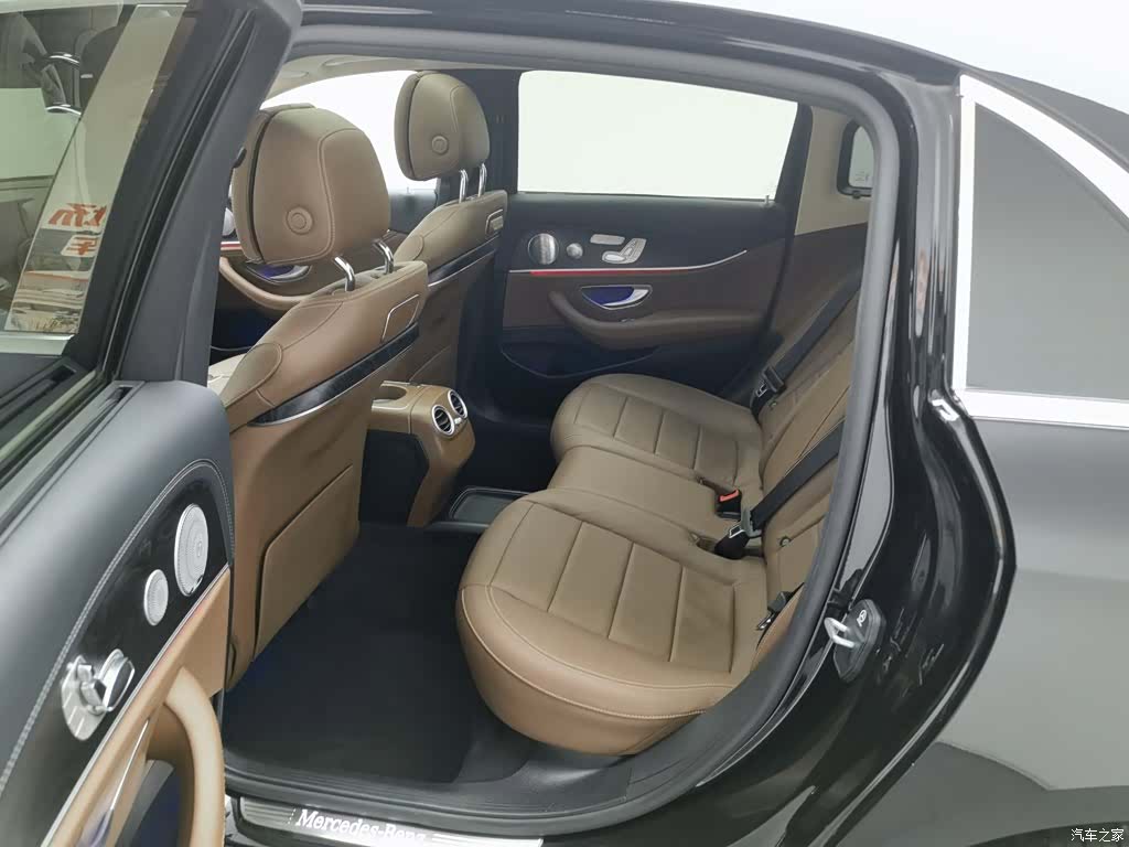 Mercedes-Benz E-Class, 2018 15
